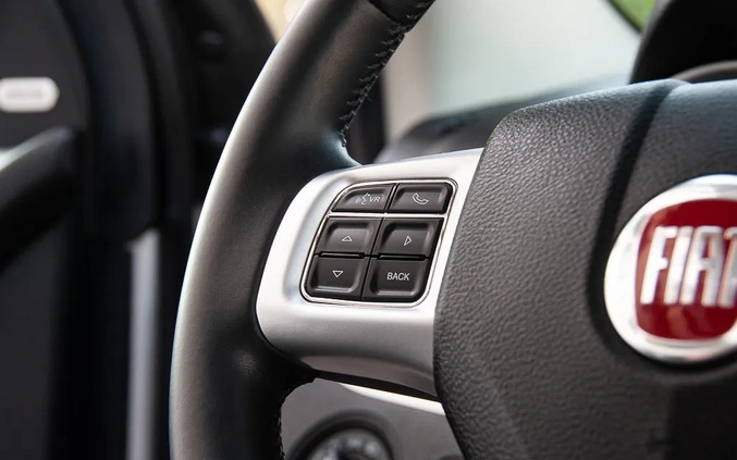 Fiat Freemont cena 46900 przebieg: 82000, rok produkcji 2013 z Kostrzyn nad Odrą małe 781